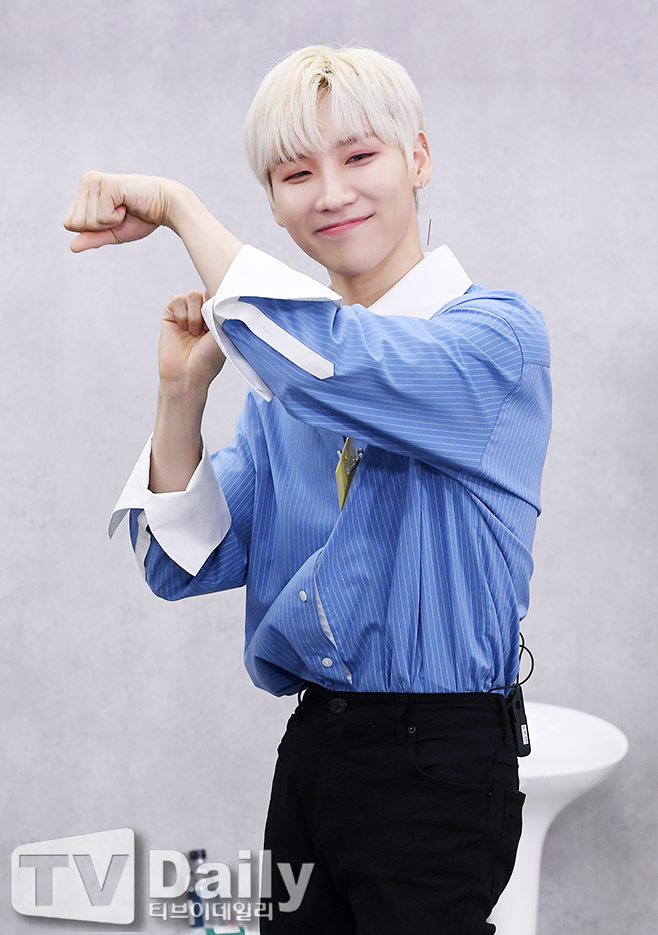 AB6IX 