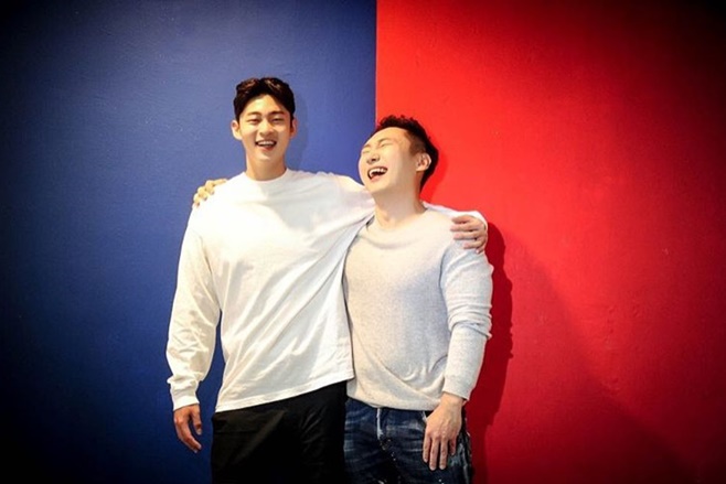 �̽��� �Ŵ��� ������