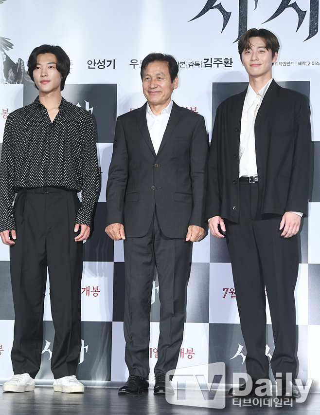 ƼºêÀ̵¥Àϸ® Æ÷Åä