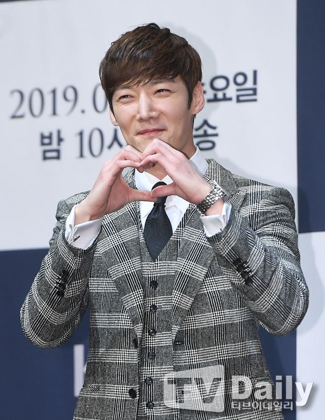 ����Ƽ��