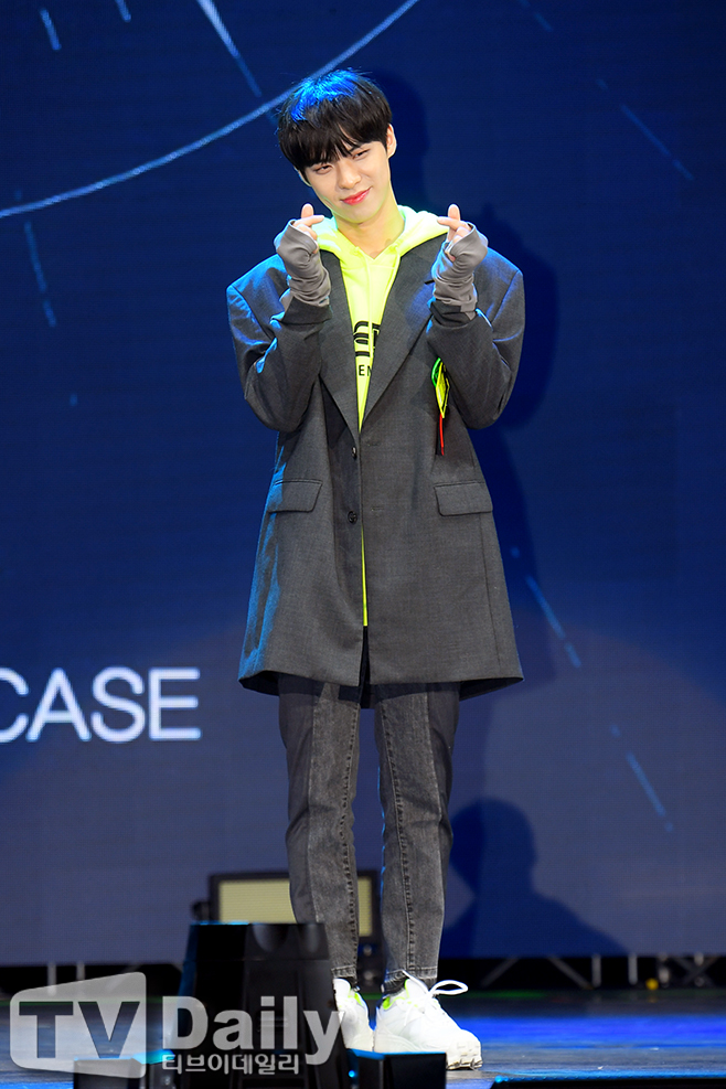 CIX 񿢽