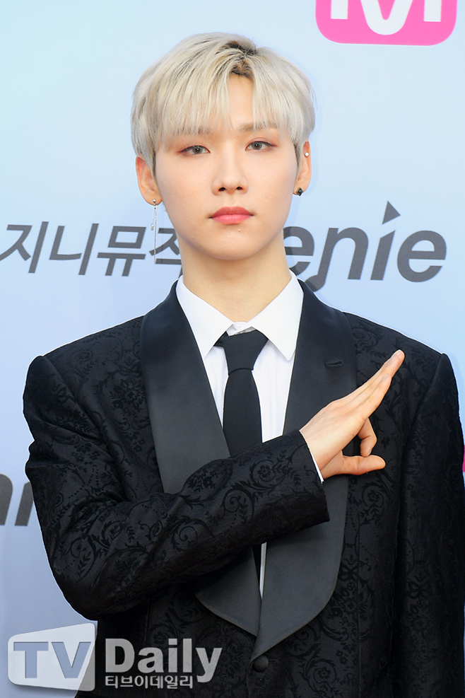 AB6IX 