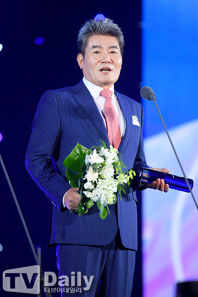 ƼºêÀ̵¥Àϸ® Æ÷Åä