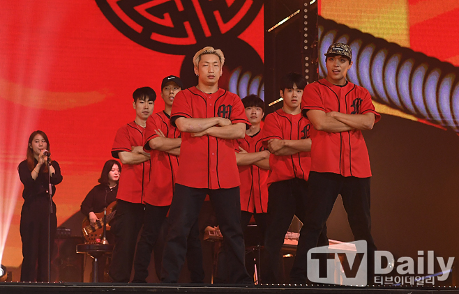 ƼºêÀ̵¥Àϸ® Æ÷Åä