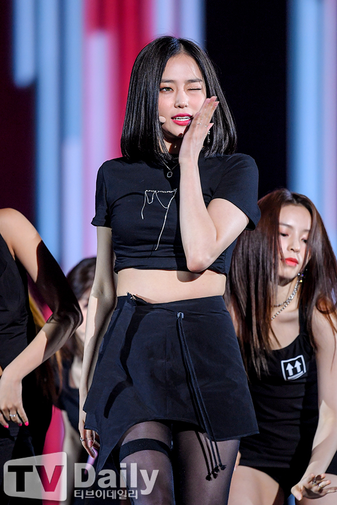 CLC 忹