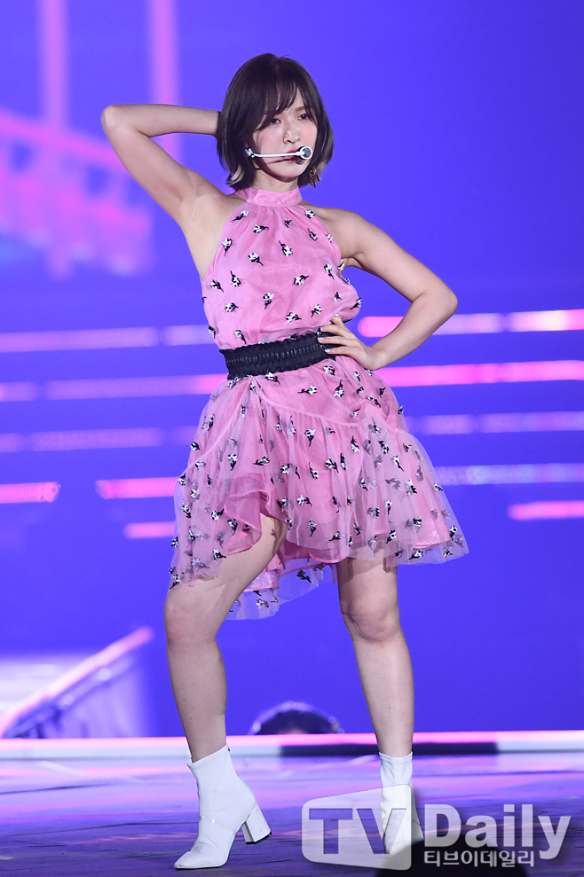 ƼºêÀ̵¥Àϸ® Æ÷Åä