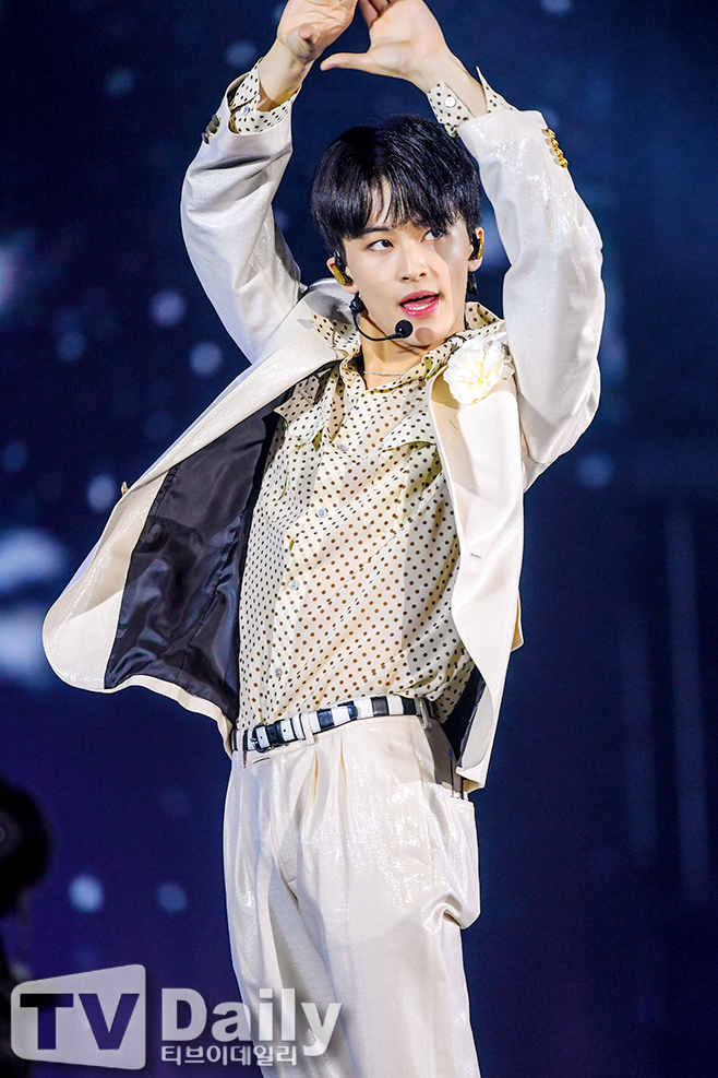 NCT127 ũ