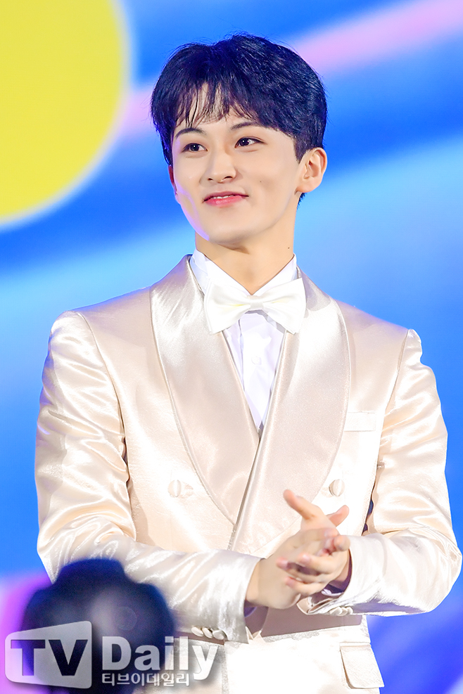 NCT127 ũ