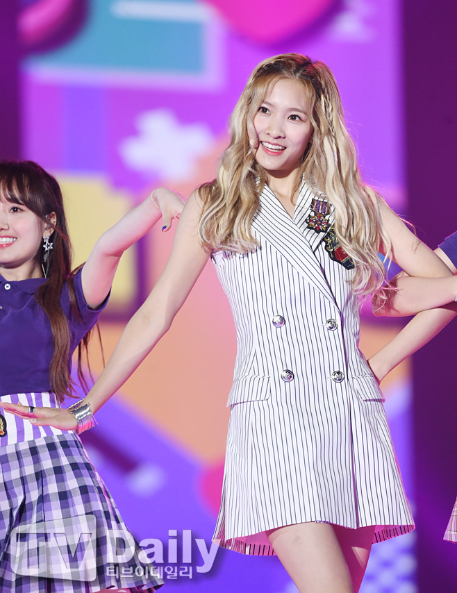 ƼºêÀ̵¥Àϸ® Æ÷Åä