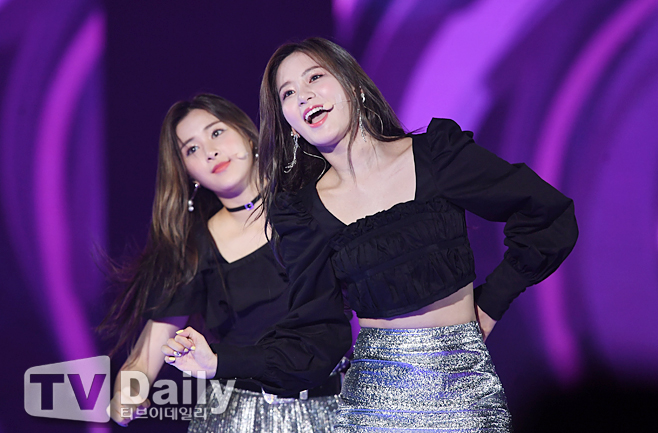 ƼºêÀ̵¥Àϸ® Æ÷Åä