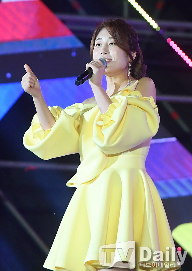 ƼºêÀ̵¥Àϸ® Æ÷Åä