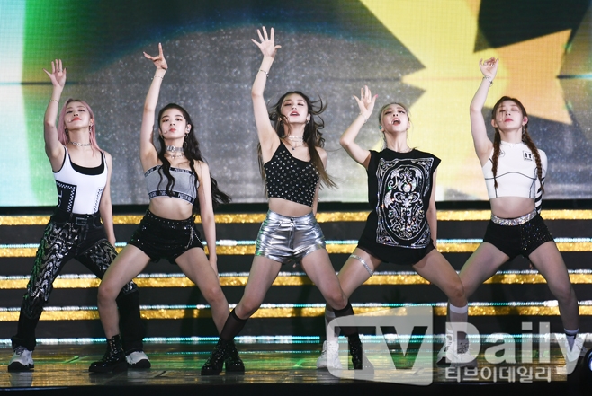 2019 ̿ 佺Ÿ, Ƽ ̺, (ITZY)