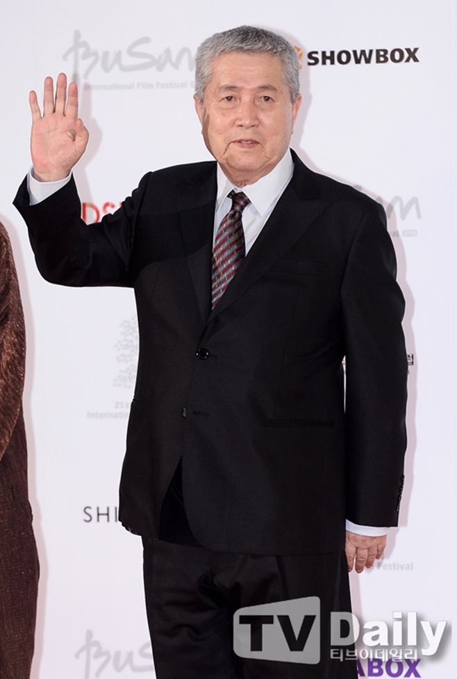 ������ �ӱ��� ����