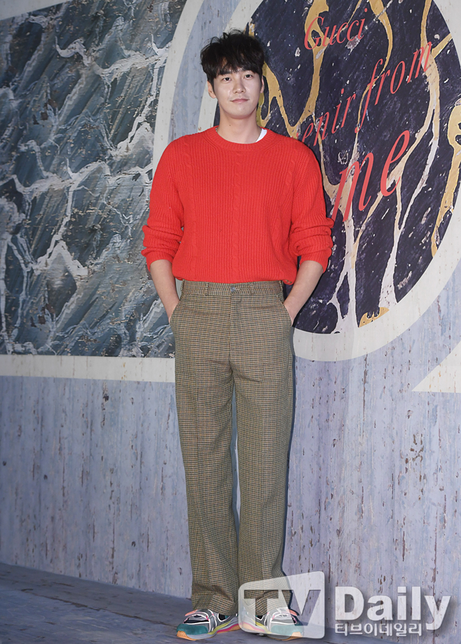 ƼºêÀ̵¥Àϸ® Æ÷Åä