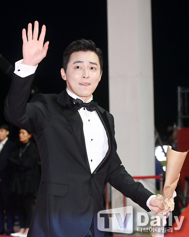 ƼºêÀ̵¥Àϸ® Æ÷Åä