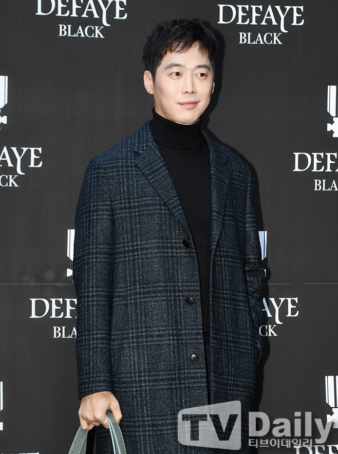 ƼºêÀ̵¥Àϸ® Æ÷Åä