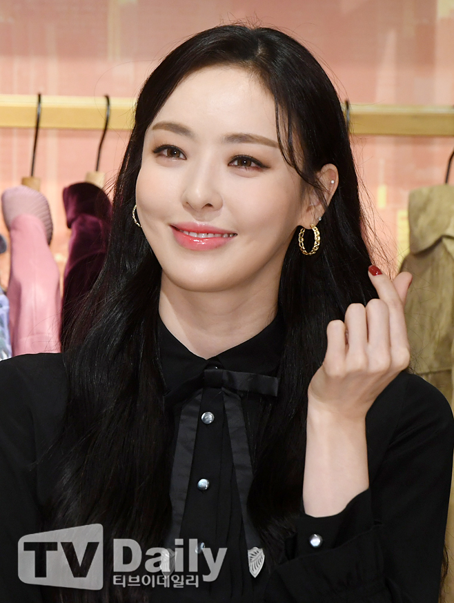 ƼºêÀ̵¥Àϸ® Æ÷Åä