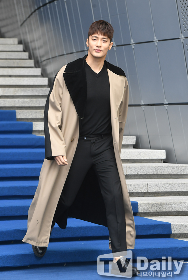 ƼºêÀ̵¥Àϸ® Æ÷Åä