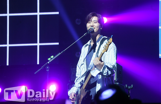 ƼºêÀ̵¥Àϸ® Æ÷Åä