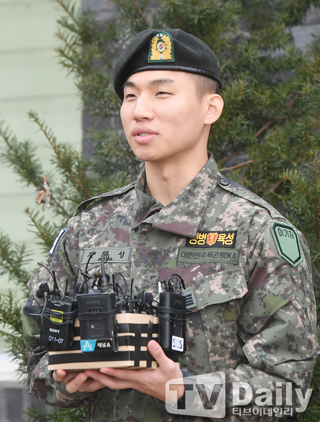 ƼºêÀ̵¥Àϸ® Æ÷Åä