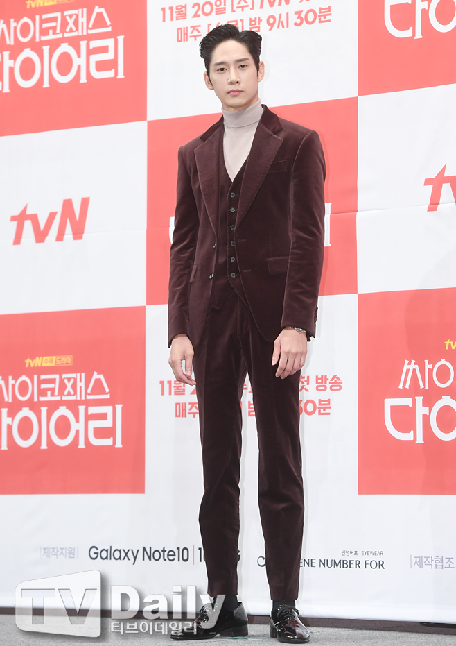 ƼºêÀ̵¥Àϸ® Æ÷Åä