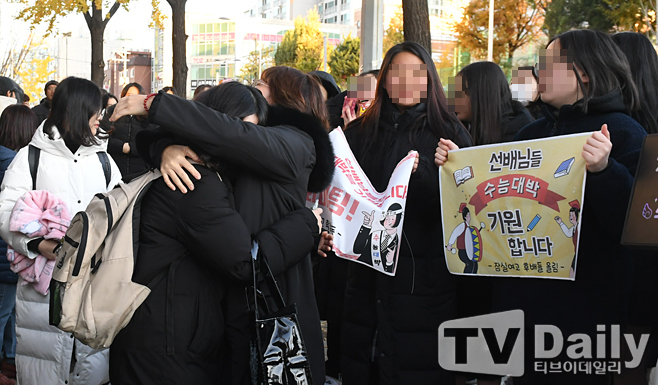 ƼºêÀ̵¥Àϸ® Æ÷Åä