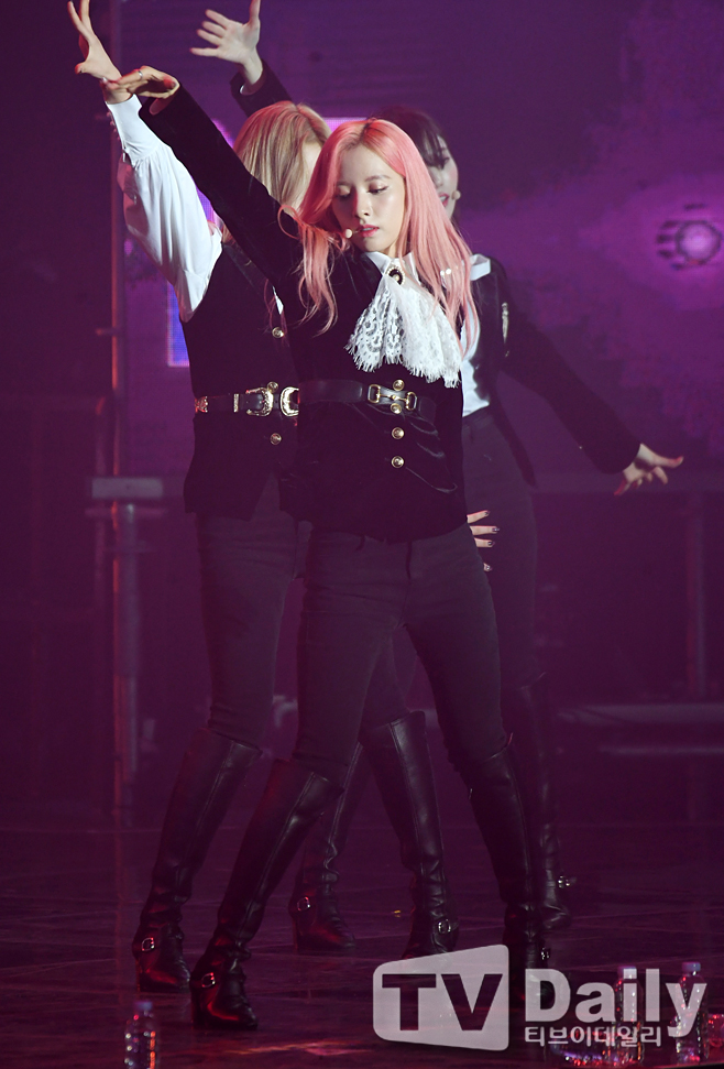 ƼºêÀ̵¥Àϸ® Æ÷Åä