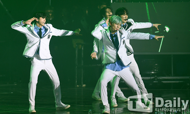 ƼºêÀ̵¥Àϸ® Æ÷Åä