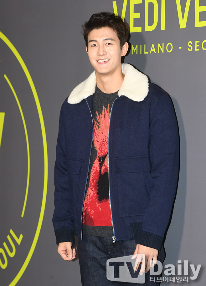 ƼºêÀ̵¥Àϸ® Æ÷Åä