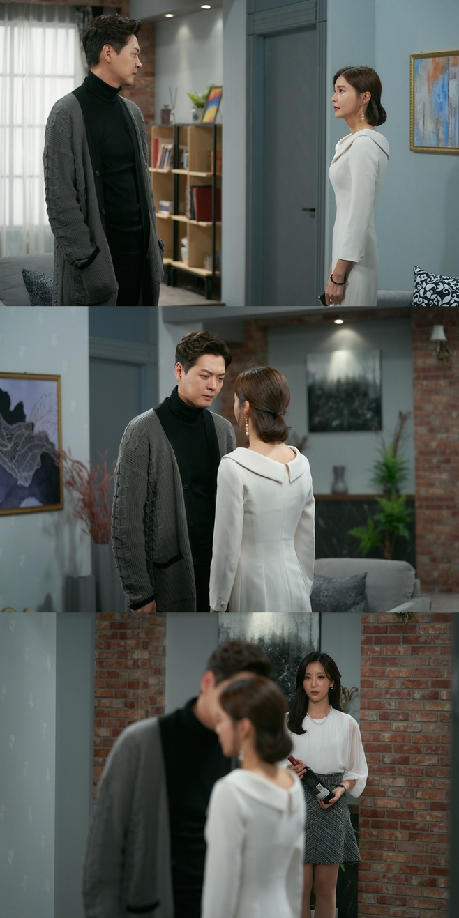 ����� ���