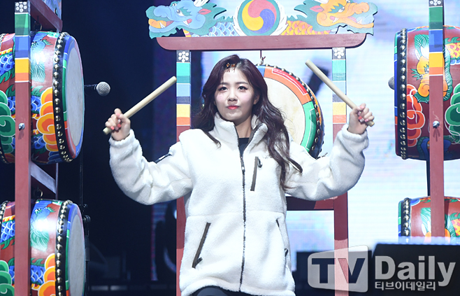 ƼºêÀ̵¥Àϸ® Æ÷Åä