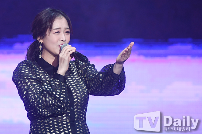 ƼºêÀ̵¥Àϸ® Æ÷Åä