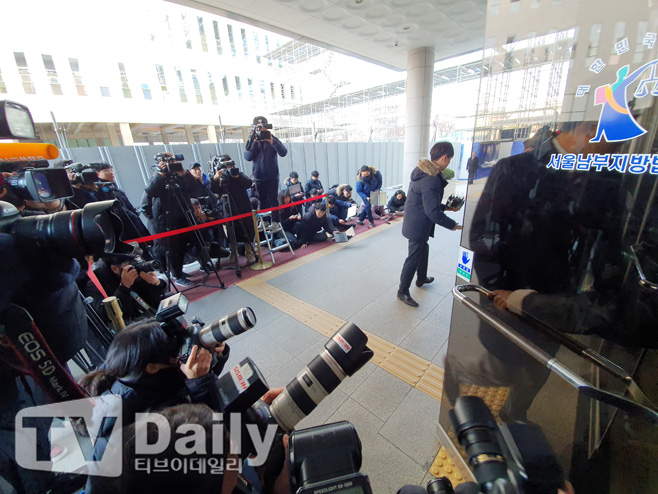 Ƽ���̵��ϸ� ����