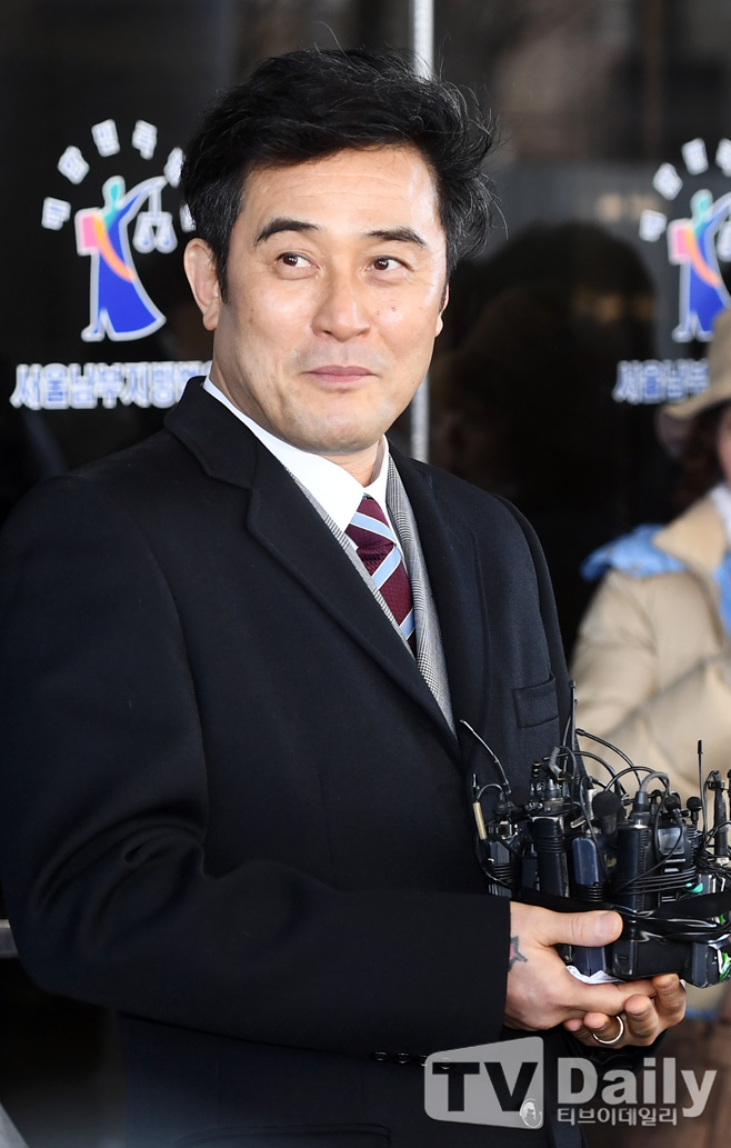 Ƽ���̵��ϸ� ����