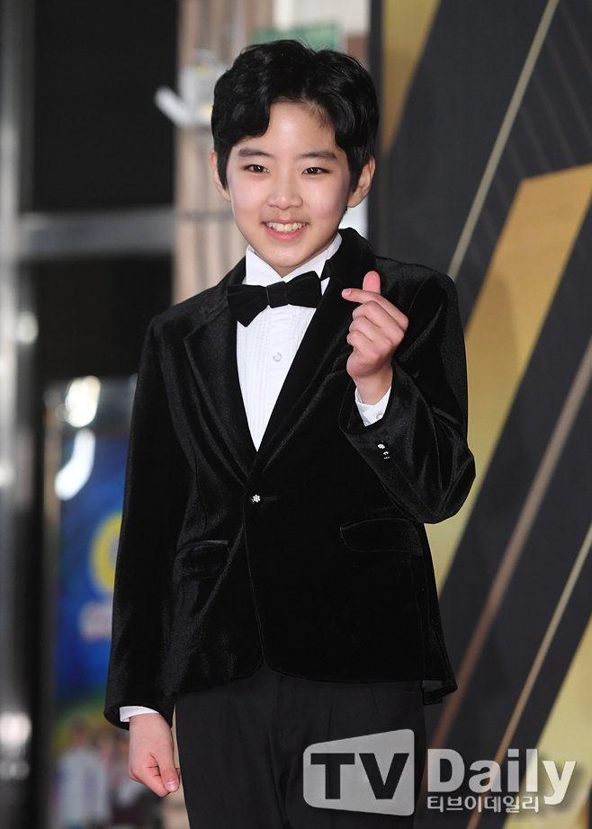 ƼºêÀ̵¥Àϸ® Æ÷Åä