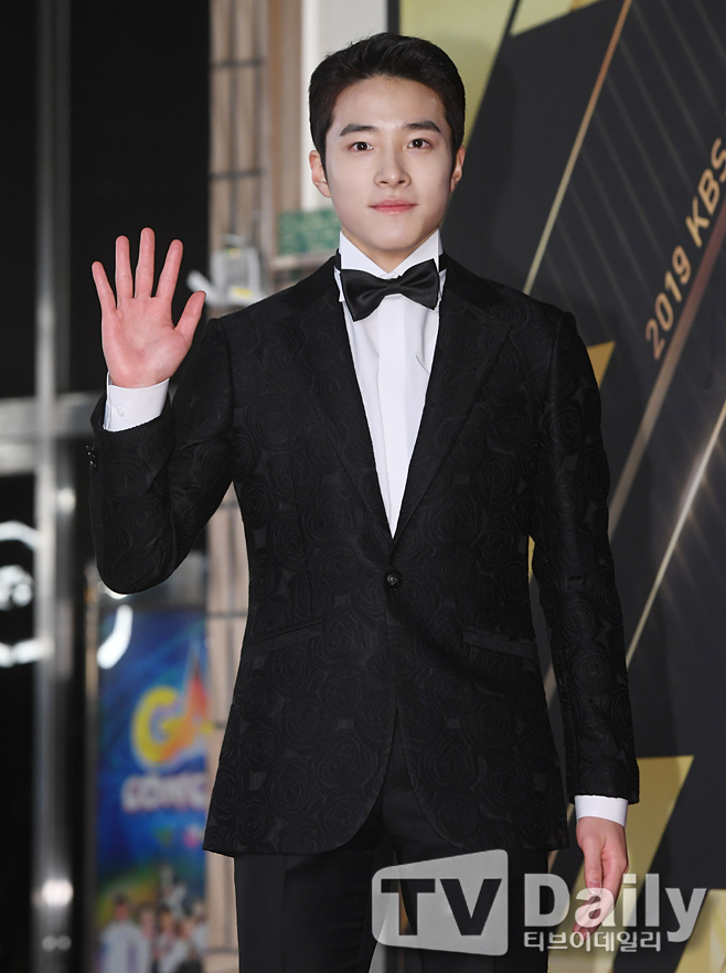 ƼºêÀ̵¥Àϸ® Æ÷Åä