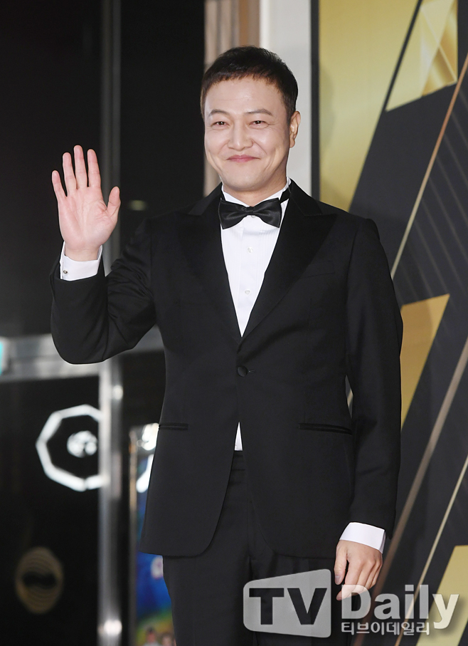 ƼºêÀ̵¥Àϸ® Æ÷Åä