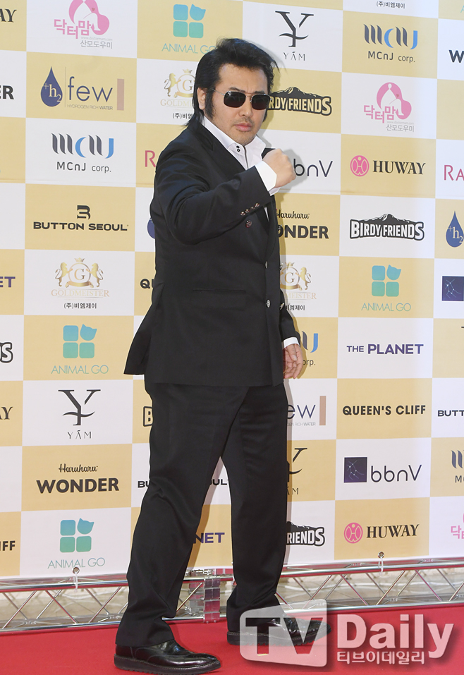 ƼºêÀ̵¥Àϸ® Æ÷Åä