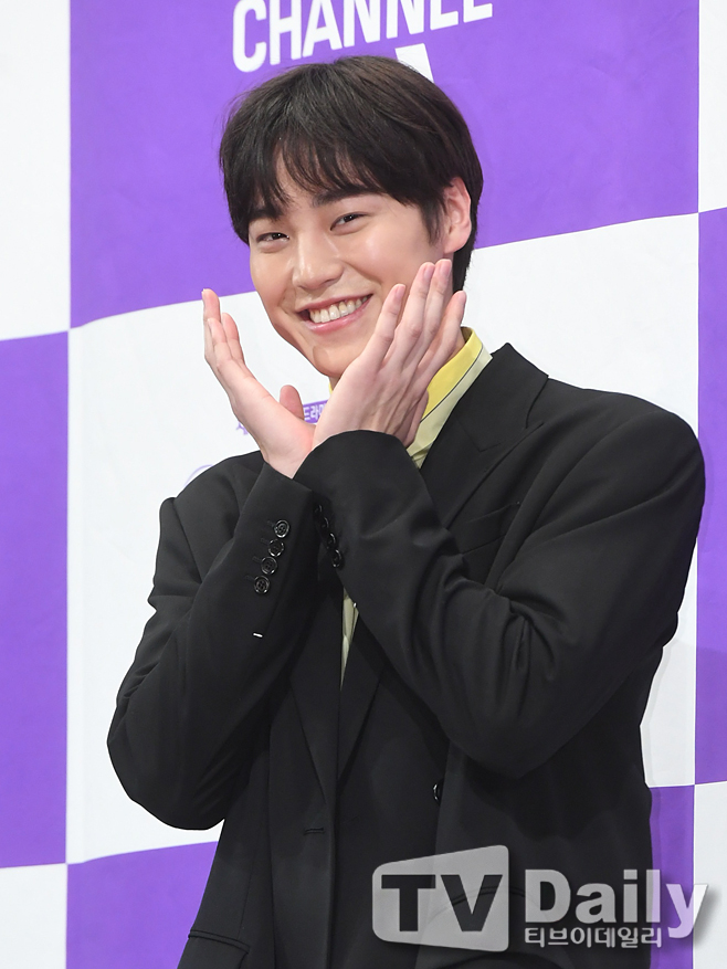 ƼºêÀ̵¥Àϸ® Æ÷Åä