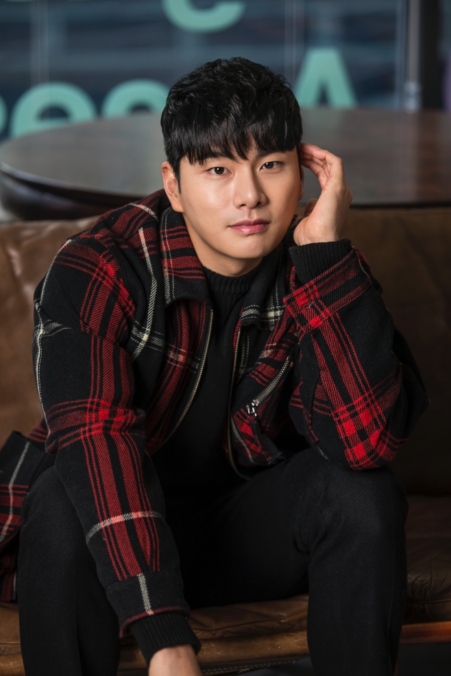 ��Ʈ��, ���̰�