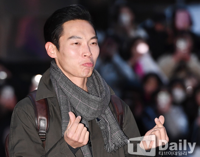 ƼºêÀ̵¥Àϸ® Æ÷Åä