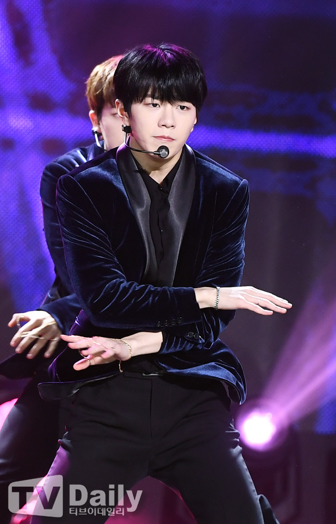 ƼºêÀ̵¥Àϸ® Æ÷Åä