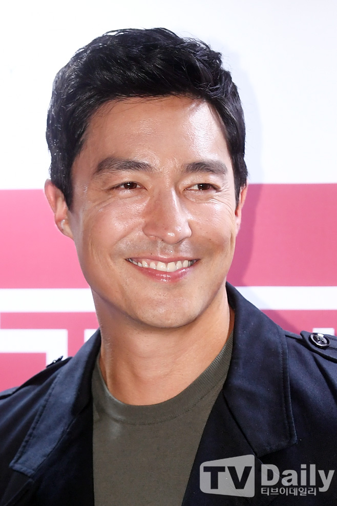 �ٴϿ� ���