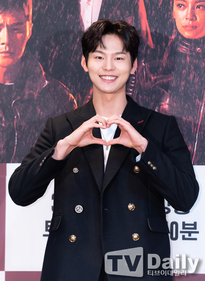 Ƽ���̵��ϸ� ����