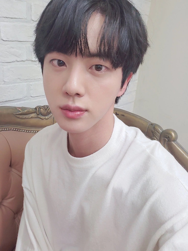 ׷ źҳ(BTS), 