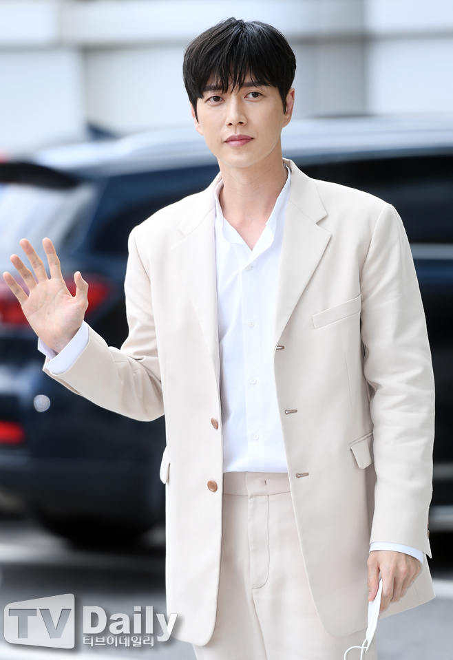 ƼºêÀ̵¥Àϸ® Æ÷Åä