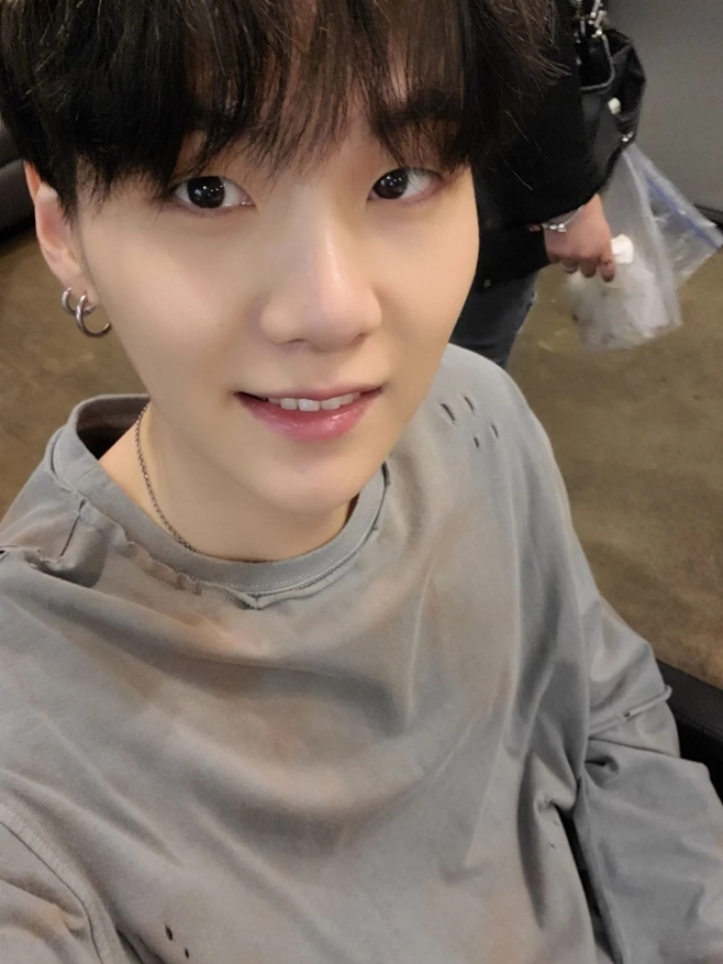 ׷ źҳ(BTS), 