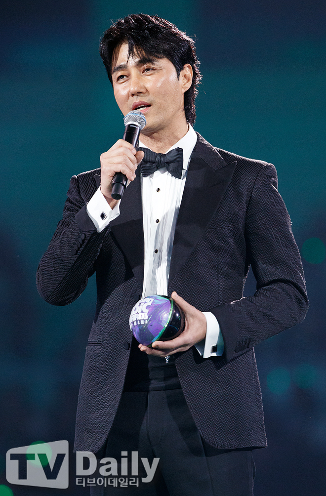 ���¿� Ȩ����