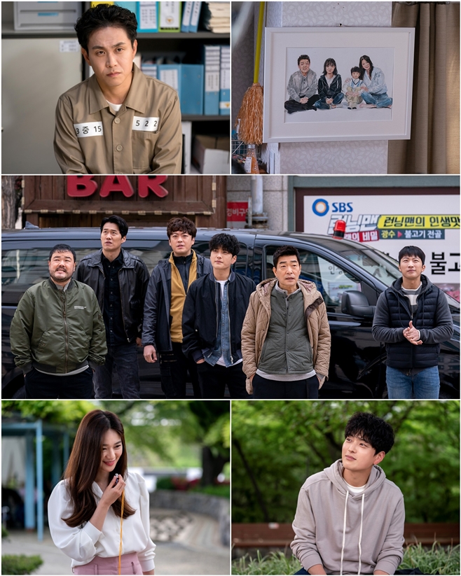 �������