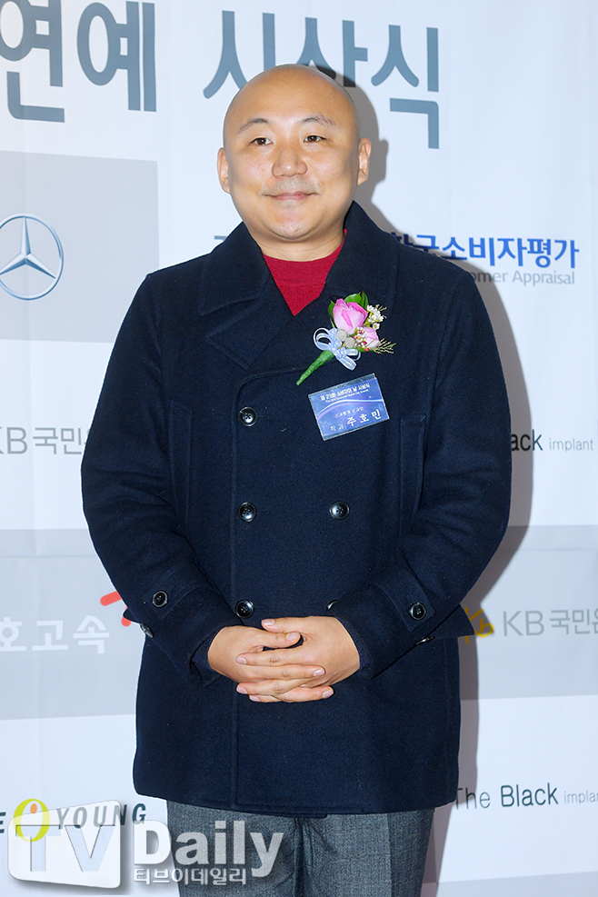 ��ȣ�� �߾� ���